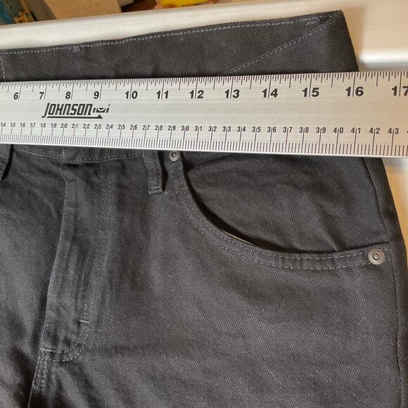 Wrangler Men Jeans size 32 x 30 Black Mid Rise Straight Fit - Picture 2 of 11